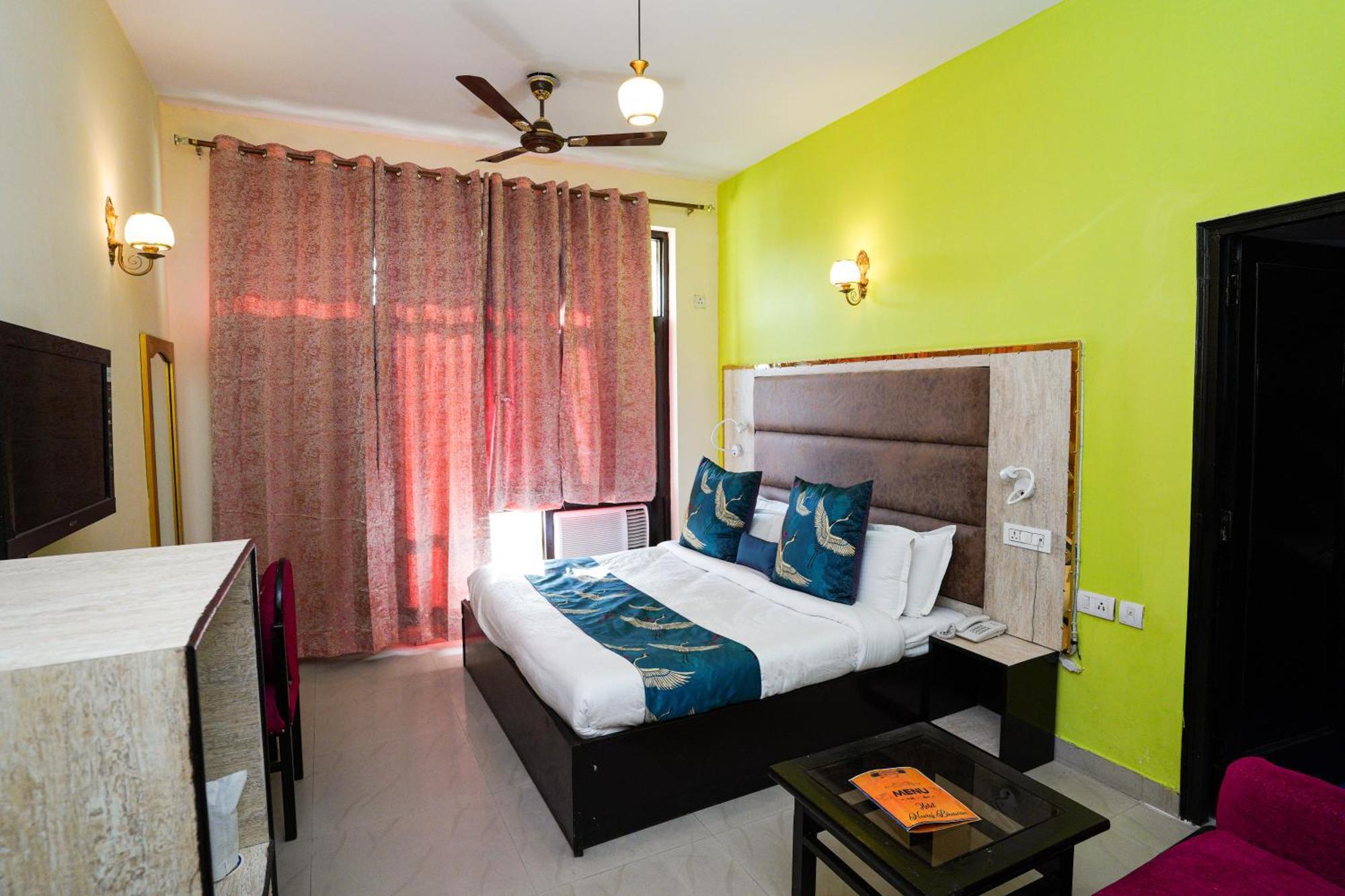 Hotel Neeraj Bhawan- Triveni Ghat Rishikesh Ngoại thất bức ảnh