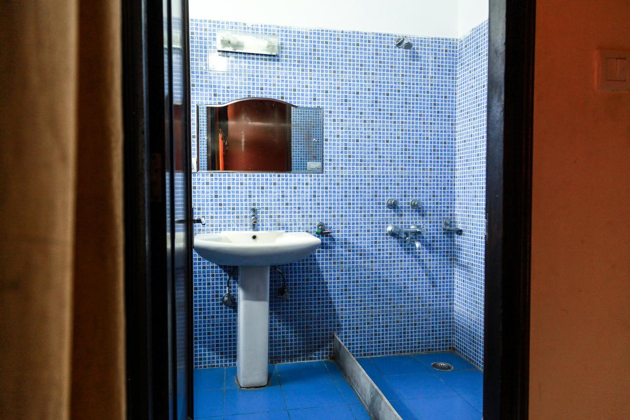 Hotel Neeraj Bhawan- Triveni Ghat Rishikesh Ngoại thất bức ảnh