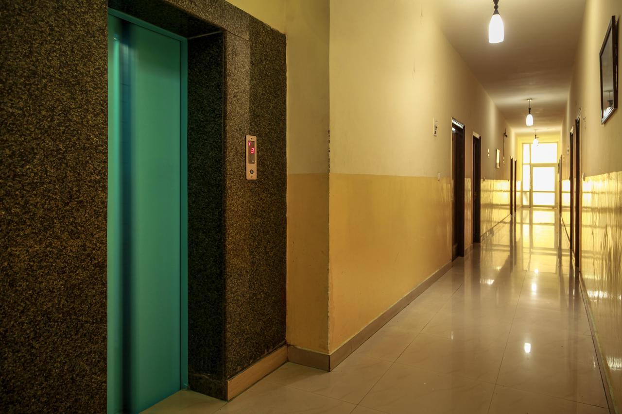 Hotel Neeraj Bhawan- Triveni Ghat Rishikesh Ngoại thất bức ảnh