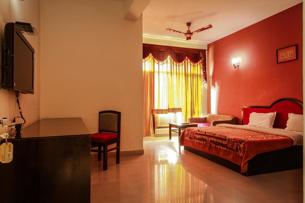 Hotel Neeraj Bhawan- Triveni Ghat Rishikesh Ngoại thất bức ảnh