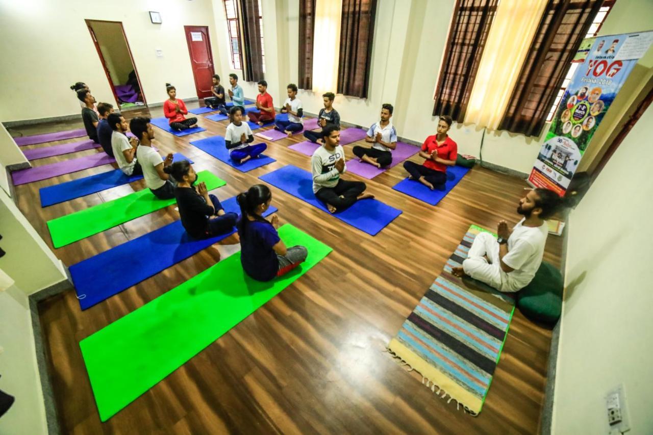 Hotel Neeraj Bhawan- Triveni Ghat Rishikesh Ngoại thất bức ảnh